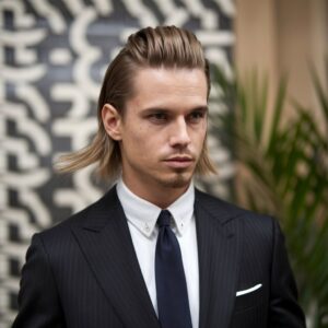 20 Cool Hairstyles for Men with Long Hair: Ultimate Style Guide 2024